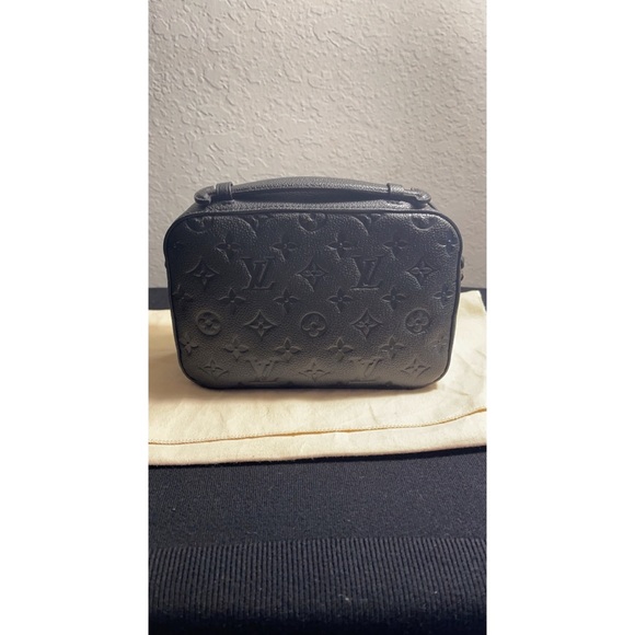 Louis Vuitton Saintonge - Picture 4 of 7